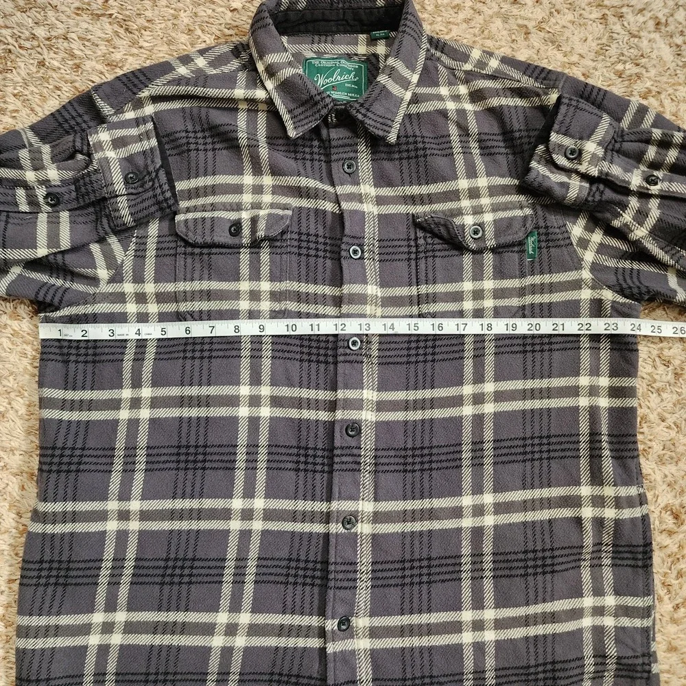 Woolrich Gray Plaid Men Sz XL Long‎ Sleeve Double Pocket Button Up Shirt